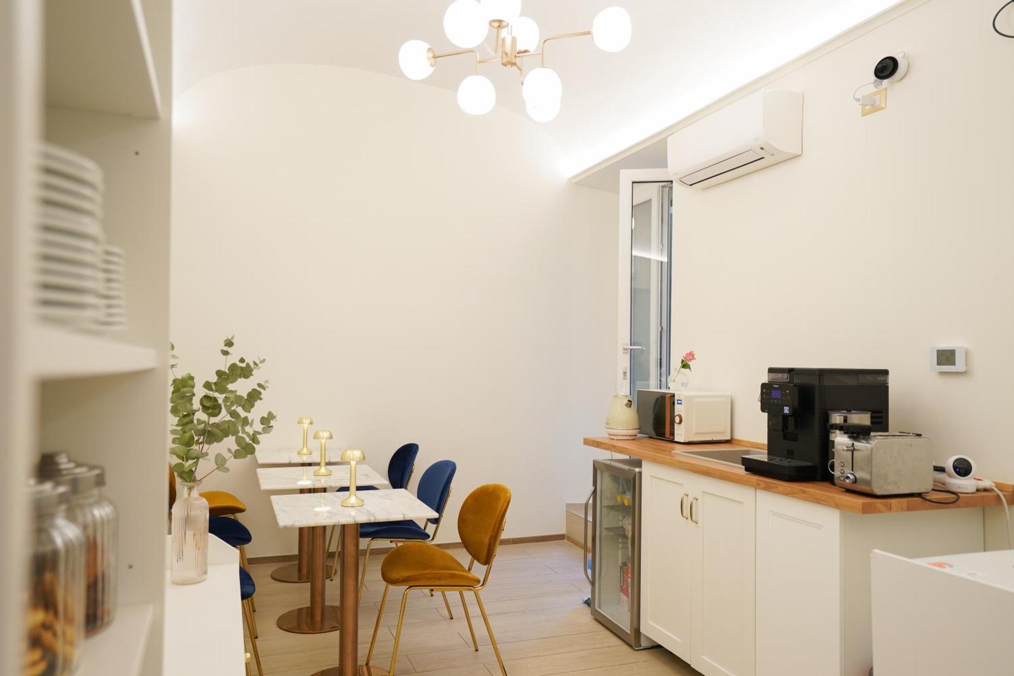 Charm&Bella Guesthouse โรม ภายนอก รูปภาพ