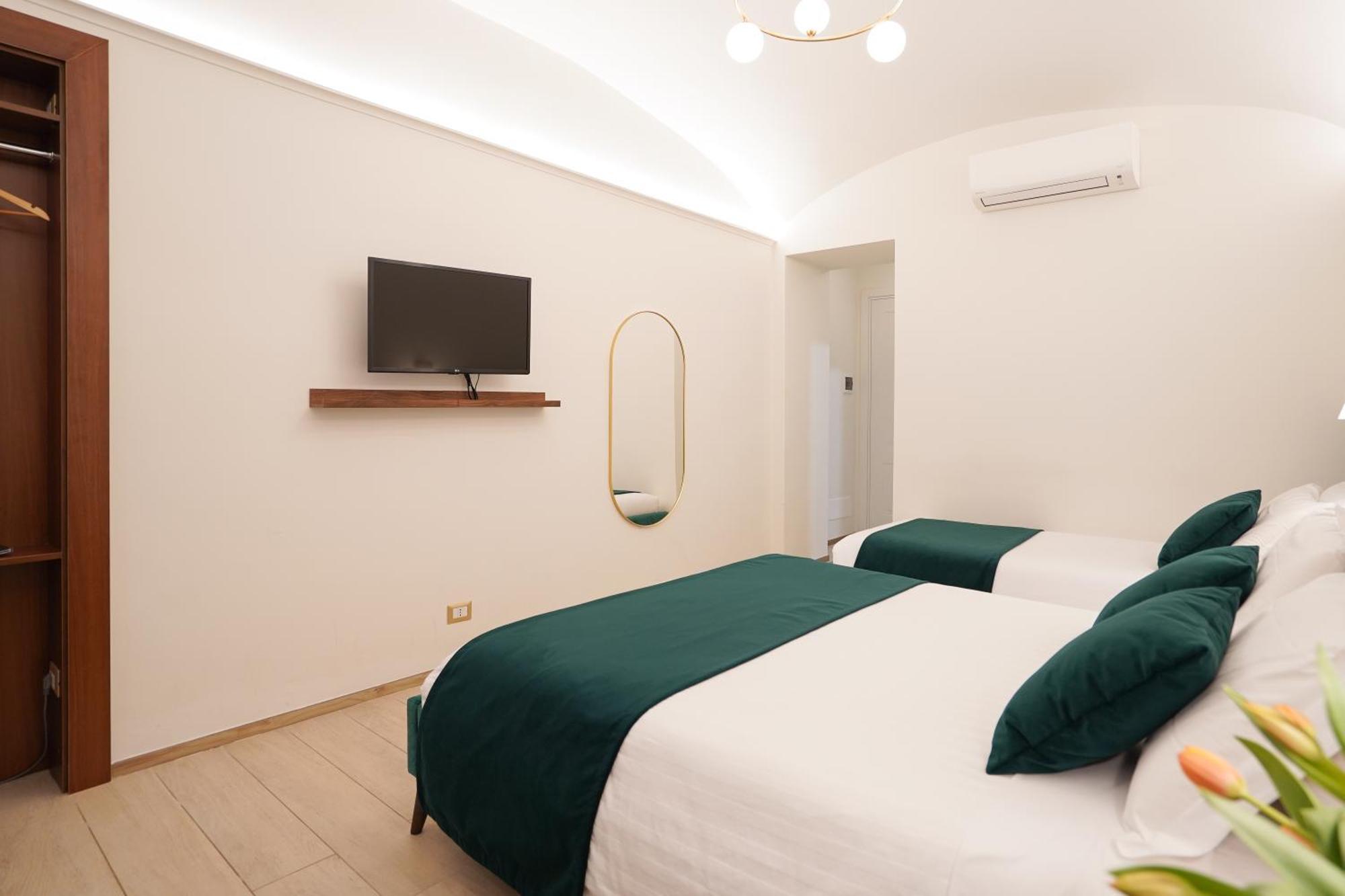 Charm&Bella Guesthouse โรม ภายนอก รูปภาพ